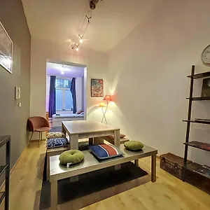 apt-cosy-flagey.brusselshotelsbook.com/